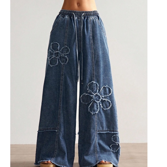Boho Dark Wash Floral Patchwork Stretchy Waist Wide Leg Denim Jean Pants - Picture 6 of 7